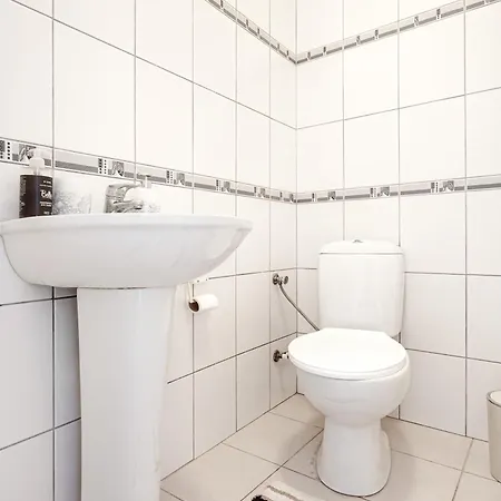 Chic Spacious 4br With Lift On Main Street 2m Metro Апартаменты Стамбул